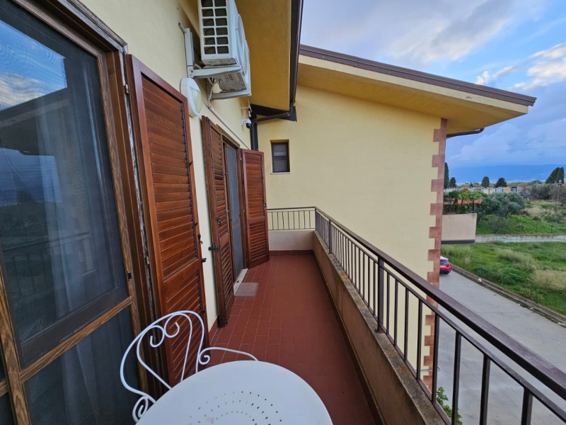 Semi Indipendente Esclusivo: 2 Unità Rifiniture Di Pregio Panoramico + Garage + 4 Posti Auto Arghillà