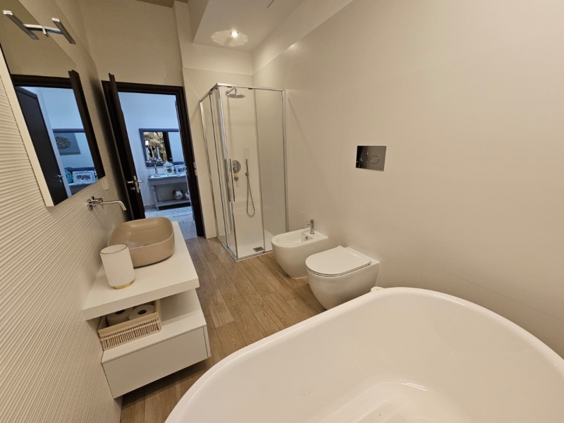 Semi Indipendente Esclusivo: 2 Unità Rifiniture Di Pregio Panoramico + Garage + 4 Posti Auto Arghillà