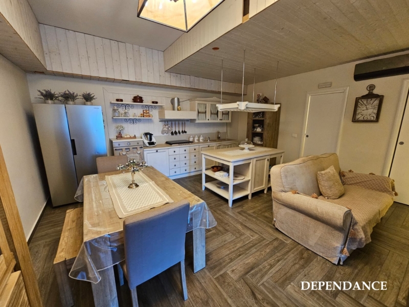 Semi Indipendente Esclusivo: 2 Unità Rifiniture Di Pregio Panoramico + Garage + 4 Posti Auto Arghillà
