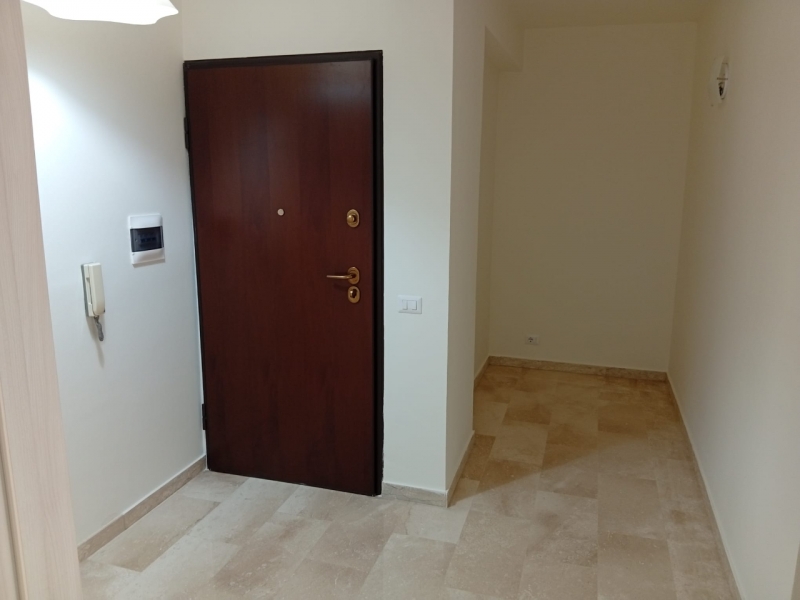 Appartamento Ristrutturato Arredato + Posto Auto Via Lia