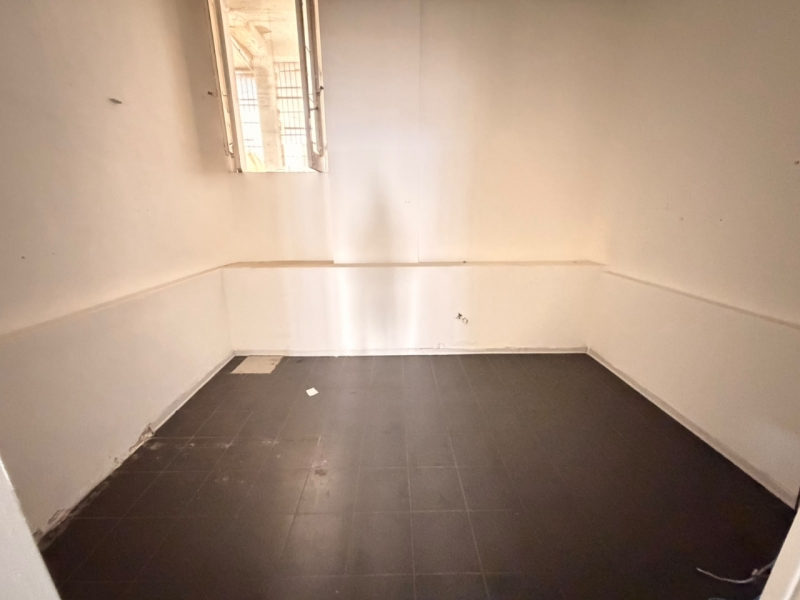 Locale Commerciale C1 Via San Francesco Da Paola 65 Mq