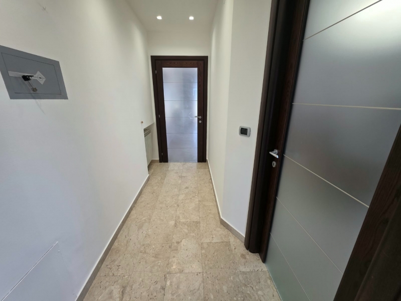 Prestigioso Attico Arredato + Terrazzo Panoramico + Posto Auto Via Petrara