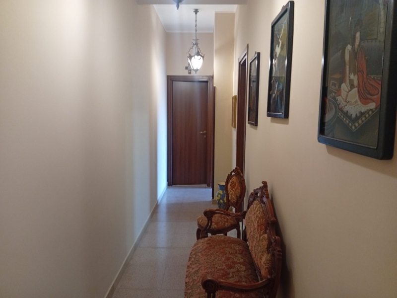 Appartamento Panoramico Viale Aldo Moro 83 Mq