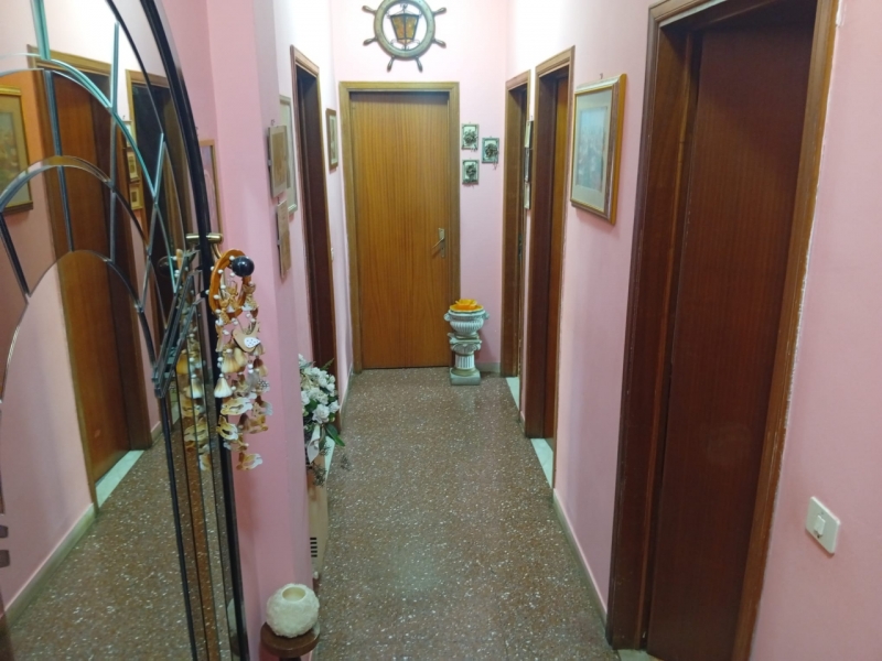 Appartamento Viale Aldo Moro 118 Mq