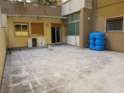  Appartamento Semi Indipendente Con Veranda di 70 Mq Viale Aldo Moro/Omeca 200 Mq