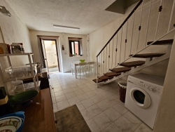 Casa Indipendente Su Tre Livelli Ristrutturata Galatro 127 Mq Si Valuta Permuta