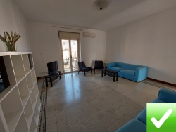 Ristrutturato Ben Arredato Con Terrazza Privata Via De Nava 100 Mq