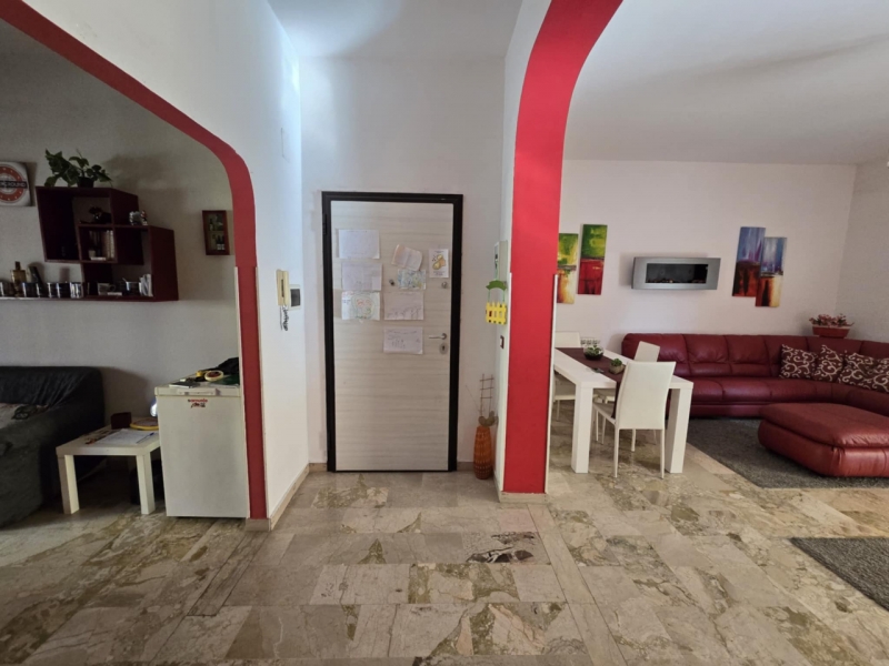 Appartamento Ristrutturato Vicino Svincoli Arangea 125 Mq