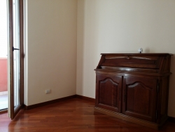 Duplex Di Pregio Su Due Livelli Con Ampio Terrazzo e Veranda Centro 240 Mq