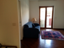 Duplex Di Pregio Su Due Livelli Con Ampio Terrazzo e Veranda Centro 240 Mq