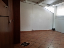 Duplex Di Pregio Su Due Livelli Con Ampio Terrazzo e Veranda Centro 240 Mq