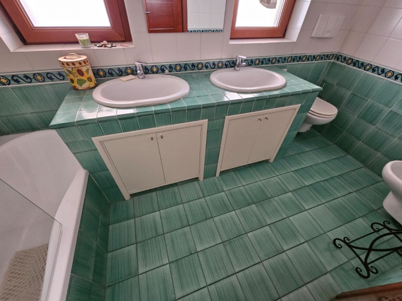 Duplex Di Pregio Su Due Livelli Con Ampio Terrazzo e Veranda Centro 240 Mq