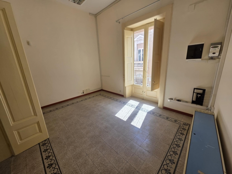 Appartamento Centralissimo Pressi Duomo 120 Mq Con Lastrico Solare Esclusivo di 80 Mq