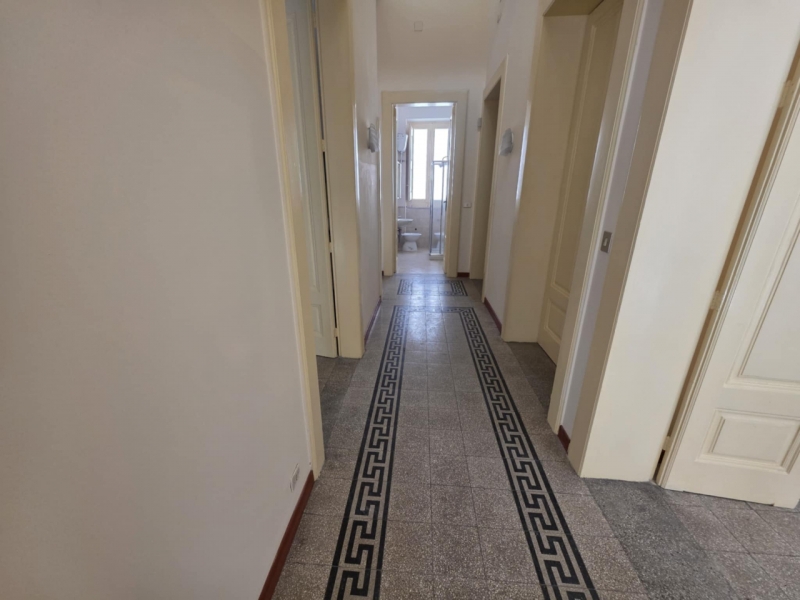Appartamento Centralissimo Pressi Duomo 120 Mq Con Lastrico Solare Esclusivo di 80 Mq