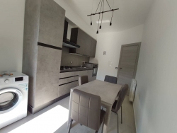 Ristrutturato Arredi Nuovi Via Petrara 45 Mq