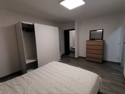 Appartamento Ristrutturato Arredato Centro Via Rosselli 60 Mq