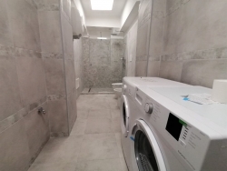 Appartamento Ristrutturato Arredato Centro Via Rosselli 60 Mq